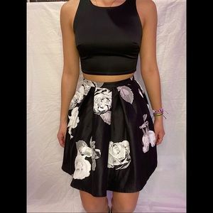 sequin hearts junior two piece cropped floral dress